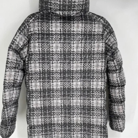 Uniqlo Ultra Light Down Plaid Puffer Coat/ jacket mid Length - Picture 3 of 8